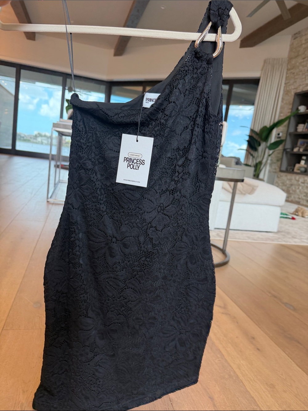New size 2 Princess Polly One-Shoulder Lace Dress